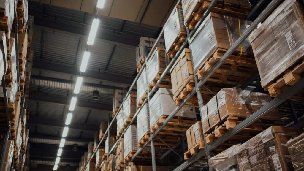 How to Become a Distributor: A Practical Starting Guide