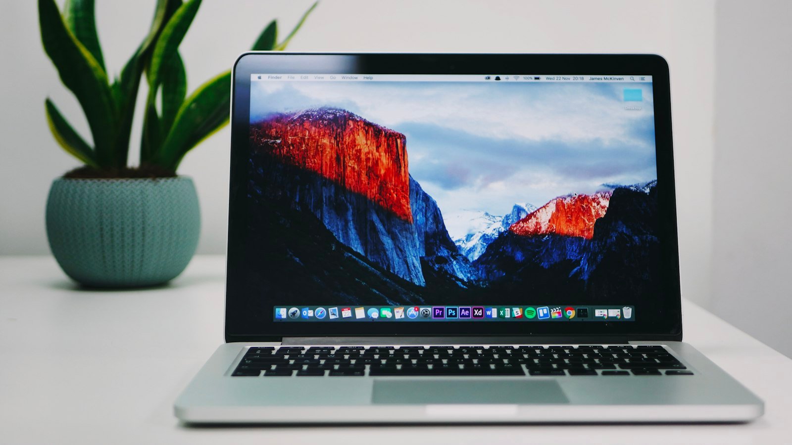 Co-marketing partnerships: MacBook Pro