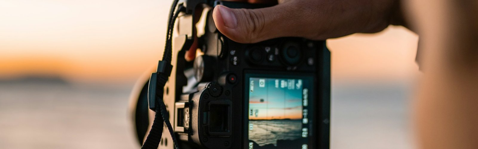photography business opportunity - Photography Business Opportunity: Pricing, Gear, and Finding Your First Clients